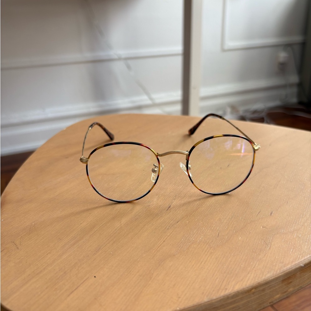 Round Blue Light Tortoiseshell Glasses with Gold Frame - Picture 2 of 4